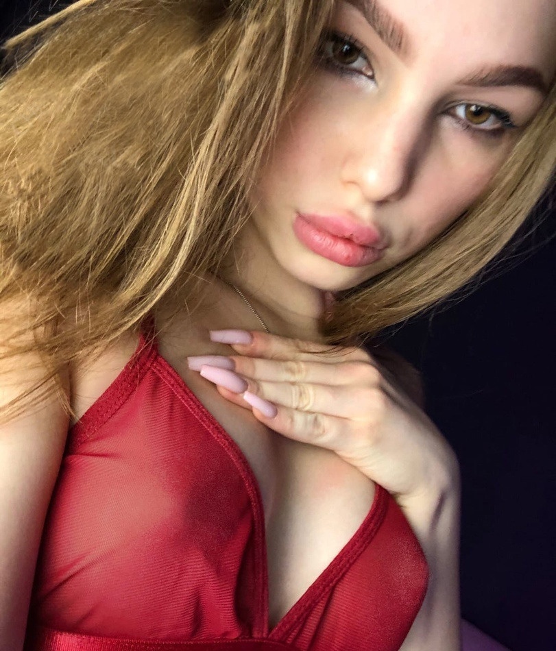 Ольга привлекальеная девушка из Ленинска-кузнецкого цена от 3000 руб