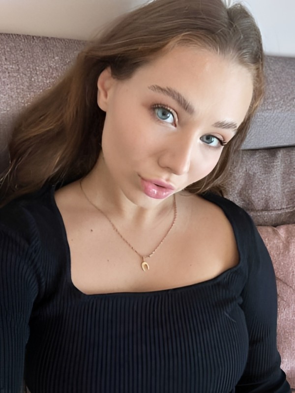 Элина привлекательная девушка из Ленинска-кузнецкого цена от 4000 руб