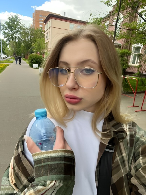 Инга привлекательная девушка из Ленинска-кузнецкого цена от 2500 руб