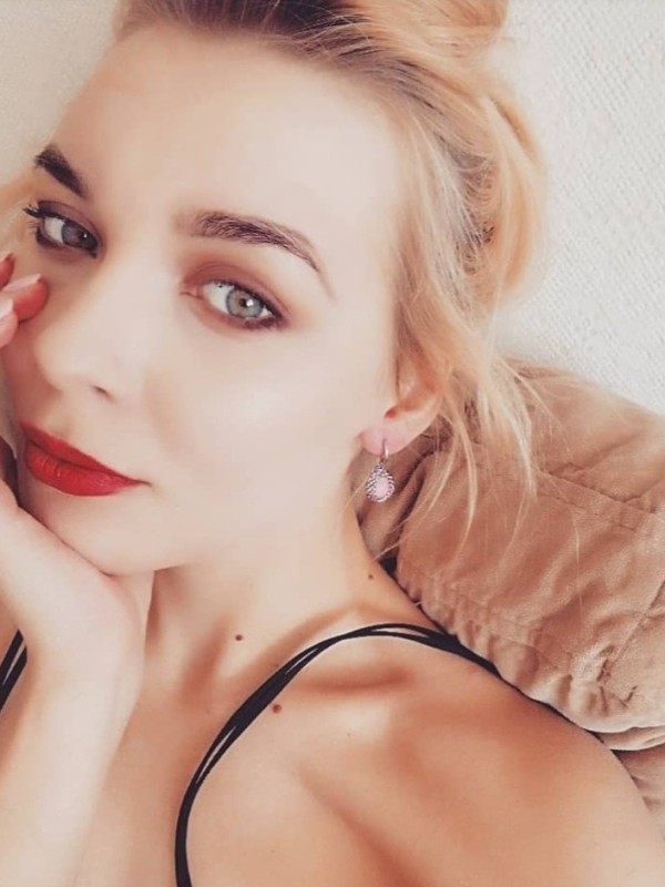 Ольга привлекательная девушка из Ленинска-кузнецкого цена от 3500 руб